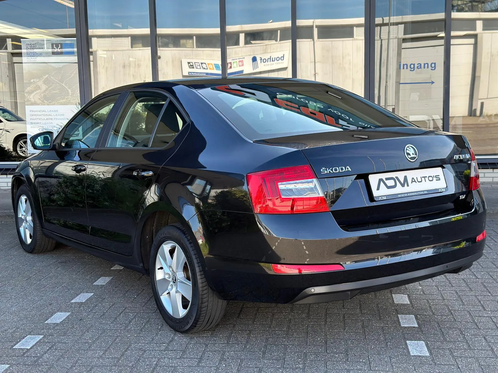38327554-14.jpg