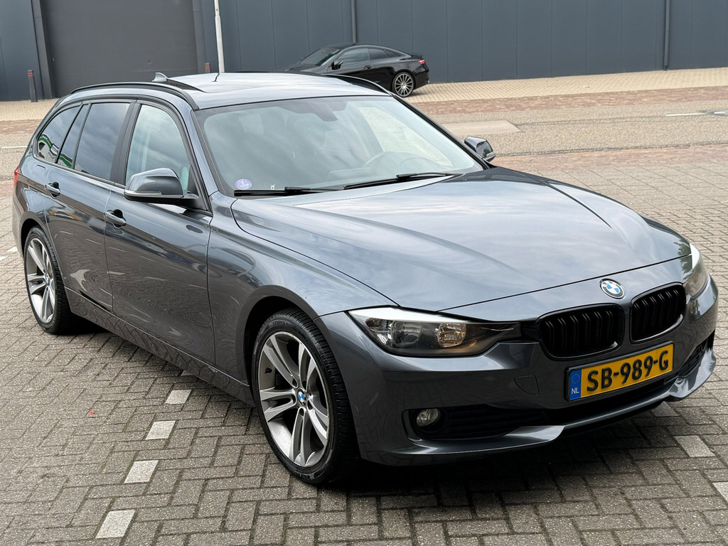 38830640-12.jpg