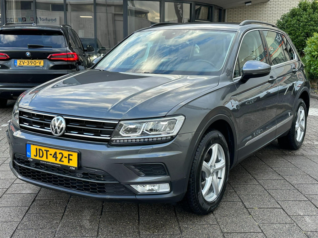 47382040-10.jpg