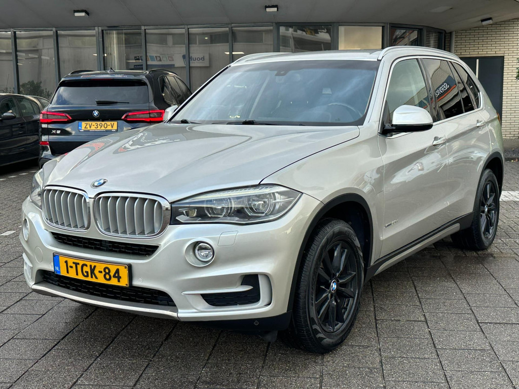 47382092-10.jpg