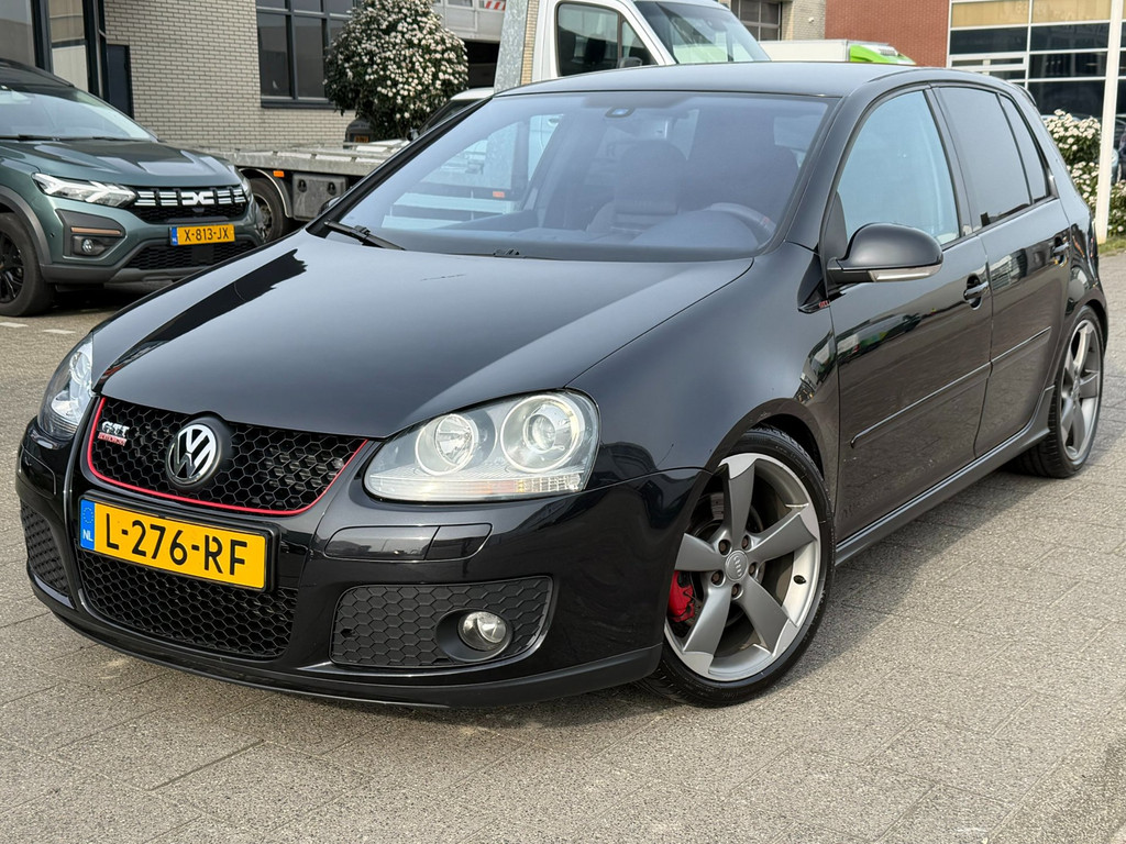 52247586