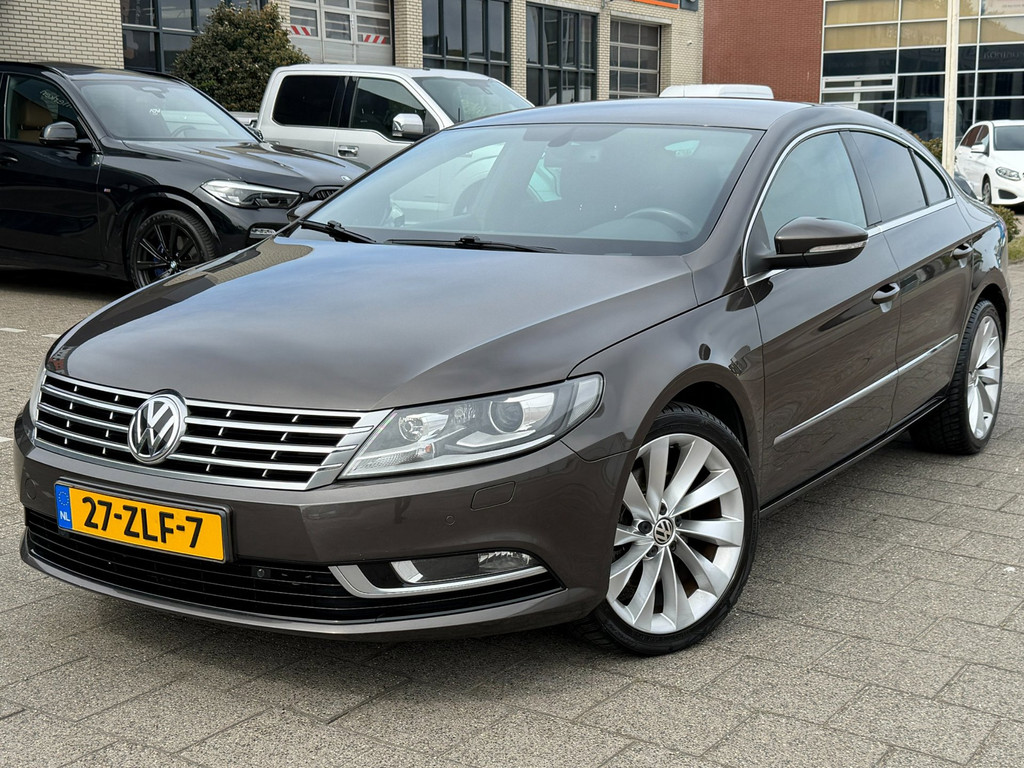 52878958