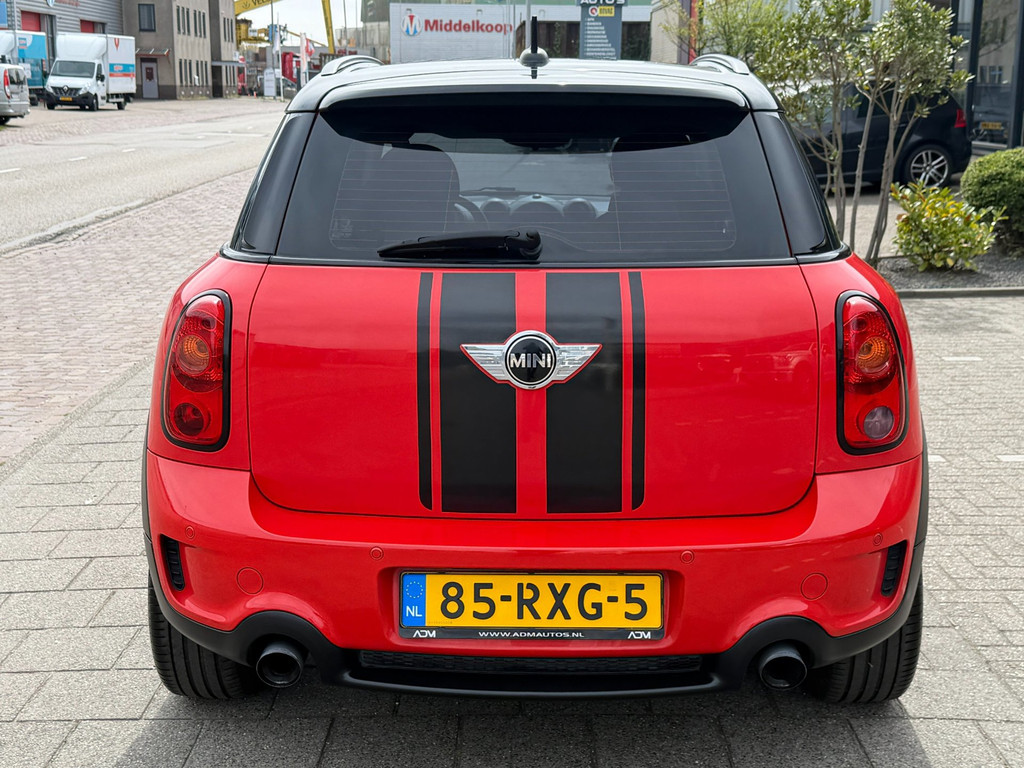 52905935-15.jpg