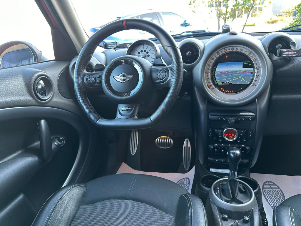 52905935-18.jpg
